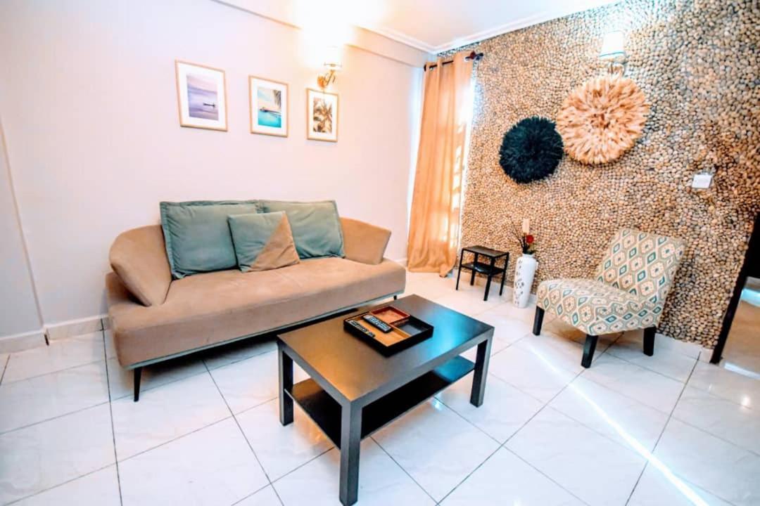 Aparthotel Stone House - Makepe, Duala Zewnętrze zdjęcie