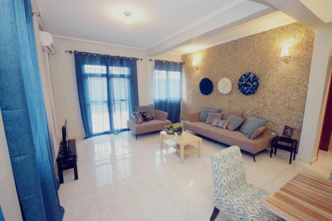 Aparthotel Stone House - Makepe, Duala Zewnętrze zdjęcie