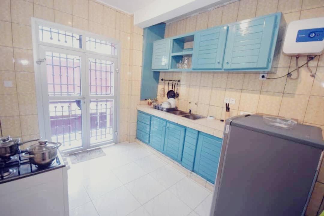 Aparthotel Stone House - Makepe, Duala Zewnętrze zdjęcie