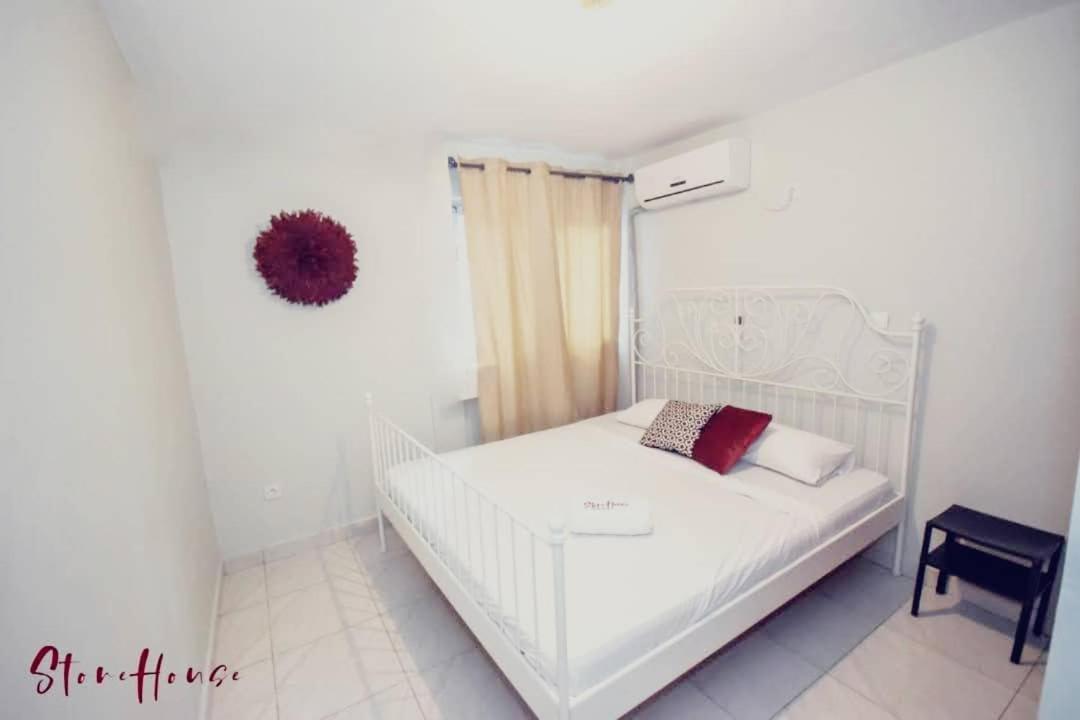 Aparthotel Stone House - Makepe, Duala Zewnętrze zdjęcie