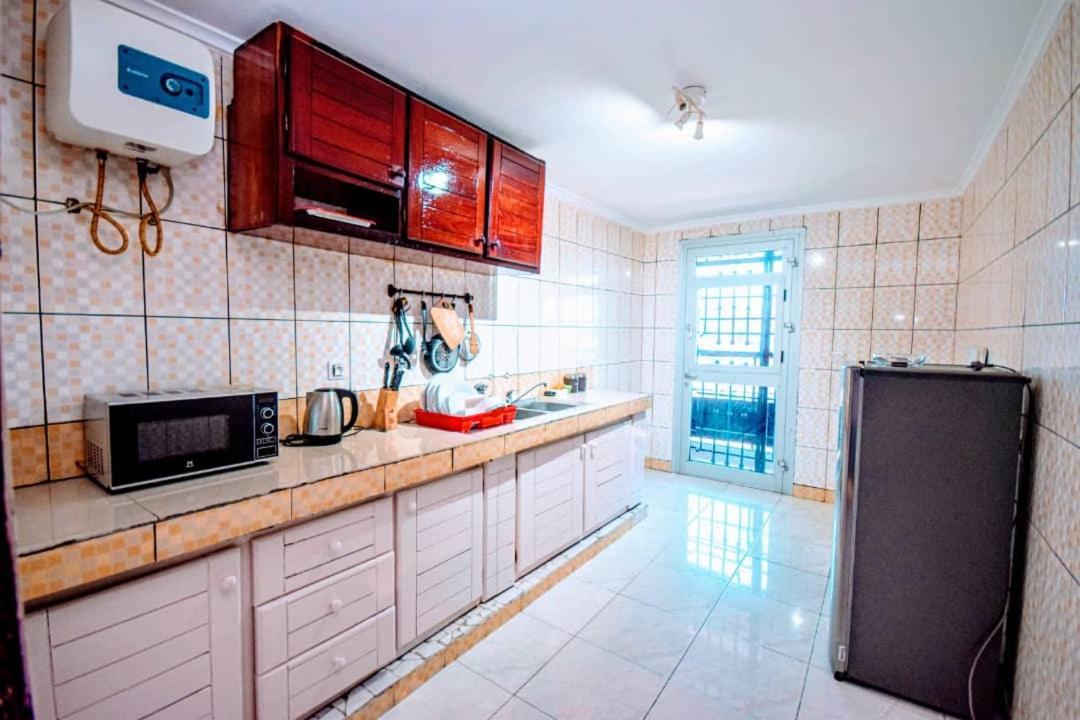 Aparthotel Stone House - Makepe, Duala Zewnętrze zdjęcie