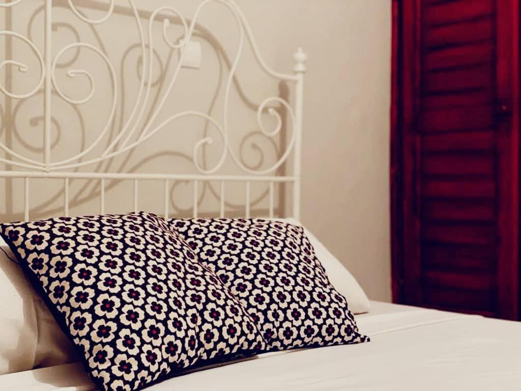 Aparthotel Stone House - Makepe, Duala Zewnętrze zdjęcie